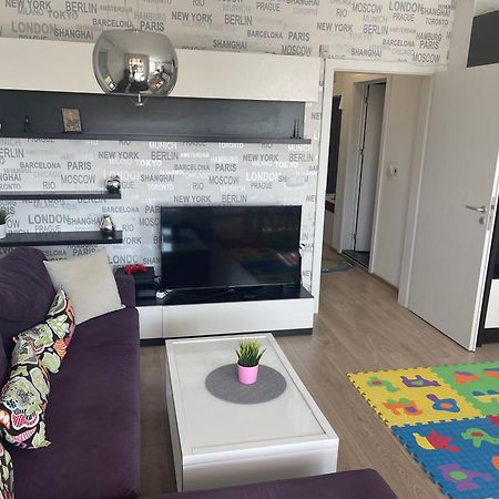 Briz Apartment; 2 Bdr; 6 Guests; Private Parking Warna Zewnętrze zdjęcie