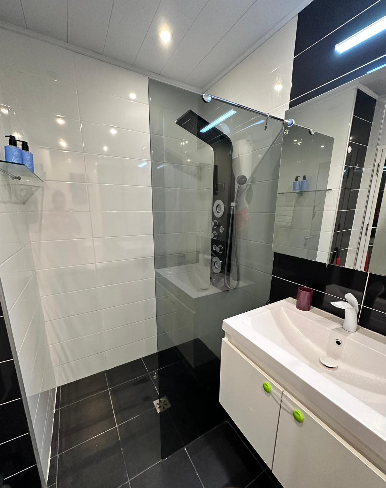 Briz Apartment; 2 Bdr; 6 Guests; Private Parking Warna Zewnętrze zdjęcie